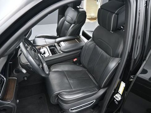 Used 2022 Jeep Grand Wagoneer Series II w/ Premium Group II image 11