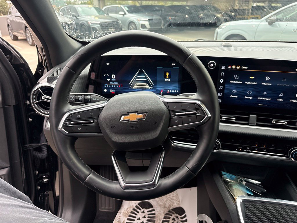 Used 2026 Chevrolet Equinox LT FWD image 24