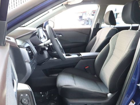 Used 2023 Nissan Rogue SV FWD image 20