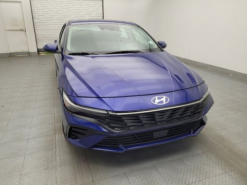 Used 2025 Hyundai Elantra SEL image 14