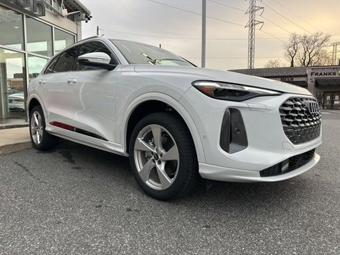 New 2025 Audi Q5 Premium Plus image 7