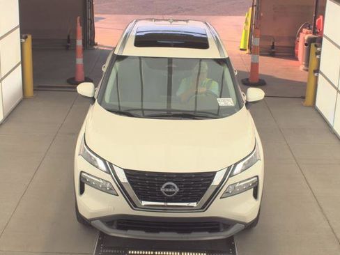 Used 2023 Nissan Rogue SV w/ SV Premium B Package image 10