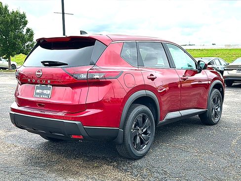 New 2026 Nissan Rogue SV FWD image 8