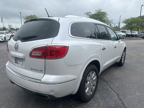Used 2017 Buick Enclave Premium FWD image 3