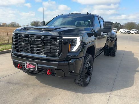 Used 2025 GMC Sierra 3500 Denali w/ Denali Reserve Package image 3