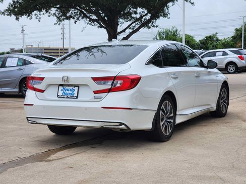 Used 2020 Honda Accord Touring image 6