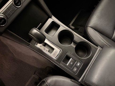 Used 2017 Subaru Outback 2.5i Limited image 8