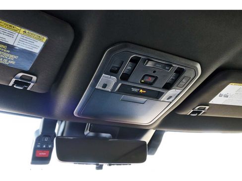 Used 2025 Toyota Sequoia Platinum image 20