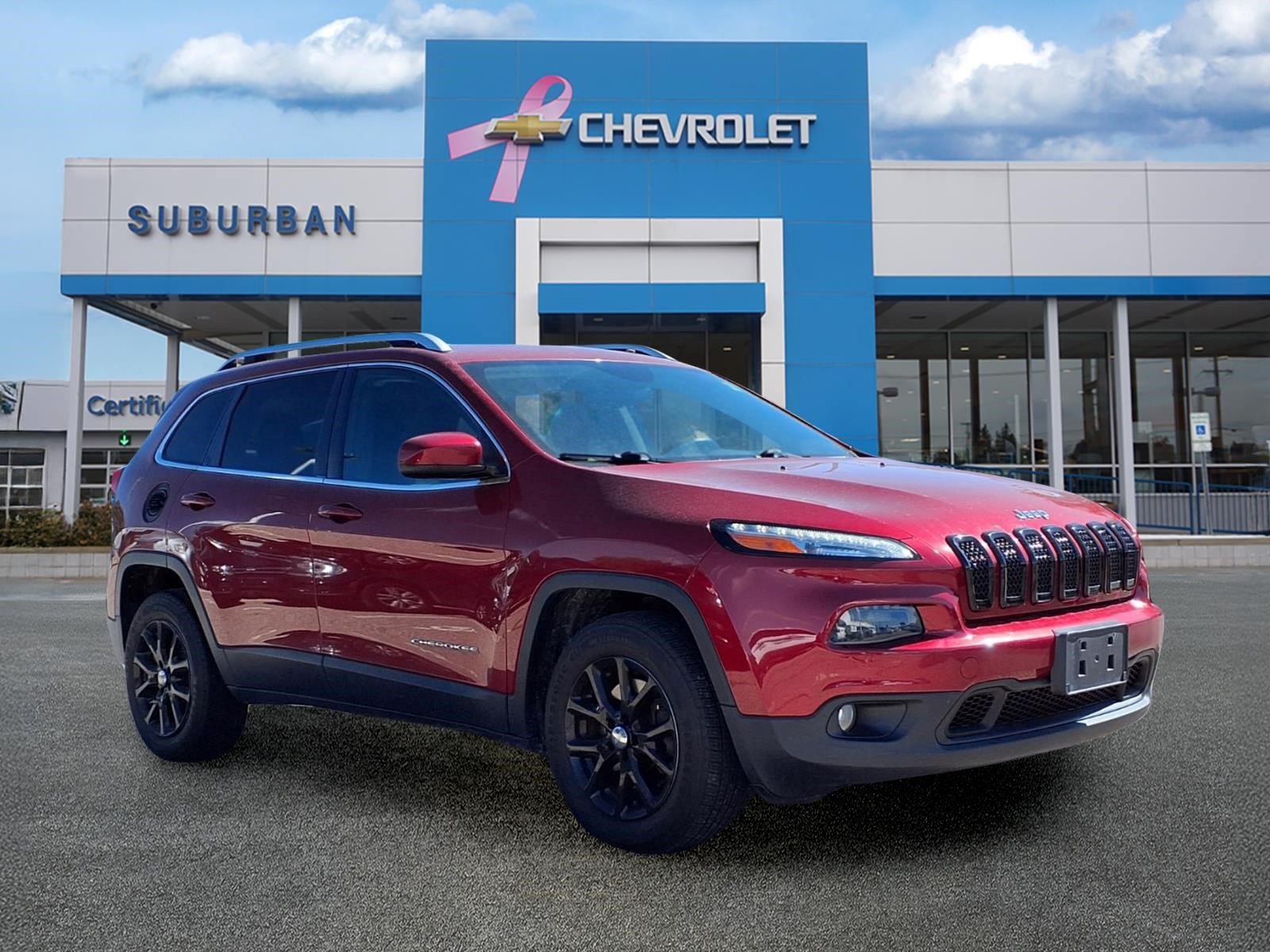 Used 2015 Jeep Cherokee Latitude w/ Cold Weather Group AWD/4WD image 3
