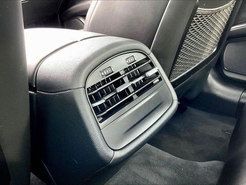 Used 2021 Maserati Ghibli RWD image 10