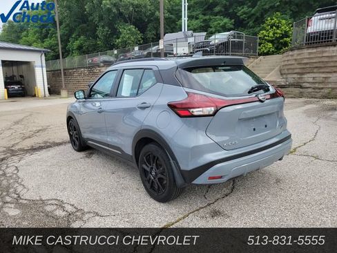 Used 2024 Nissan Kicks SR FWD image 3