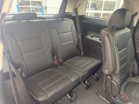 Used 2023 GMC Acadia Denali w/ Denali Ultimate Package image 40