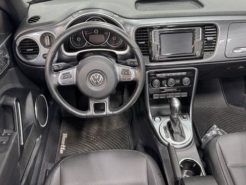 Used 2019 Volkswagen Beetle 2.0T SE FWD image 15