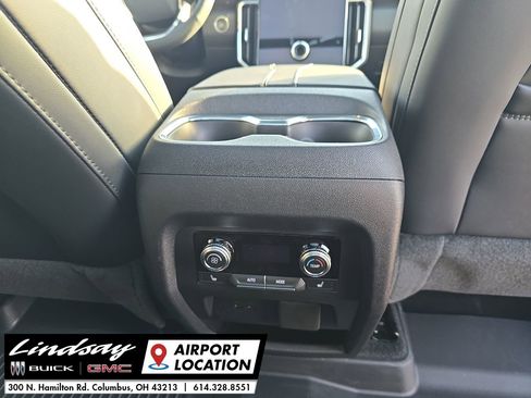 New 2026 GMC Acadia Denali w/ Super Cruise Package image 22