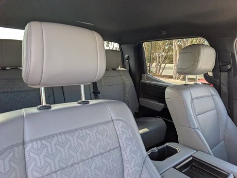 Used 2025 Toyota Tundra Limited AWD/4WD image 3