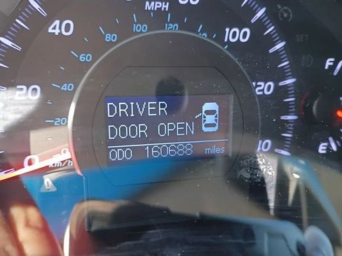 Used 2010 Toyota Camry XLE image 21