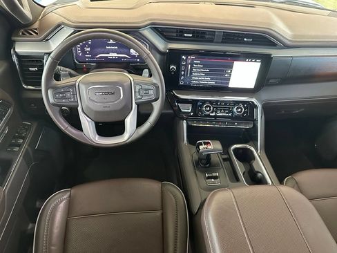 Used 2026 GMC Sierra 1500 Denali w/ Technology Package RWD image 17
