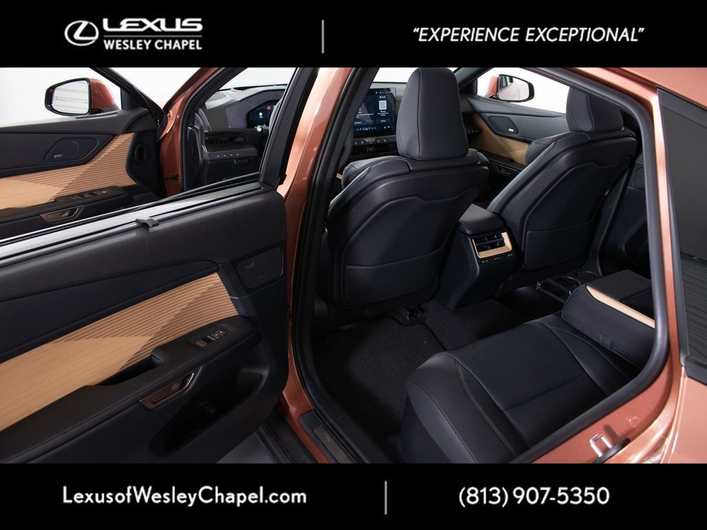 New 2026 Lexus ES 350e w/ Cold Area Package FWD image 17