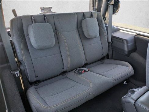 Used 2025 Jeep Wrangler Sport AWD/4WD image 17