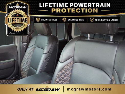 Used 2022 Jeep Wrangler Unlimited Sahara AWD/4WD image 15