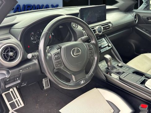 Used 2022 Lexus IS 350 F Sport w/ Navigation Package RWD image 15