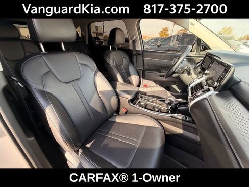 Certified 2022 Kia Sorento SX image 27