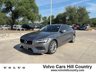 Used 2019 Volvo S60 T6 Momentum