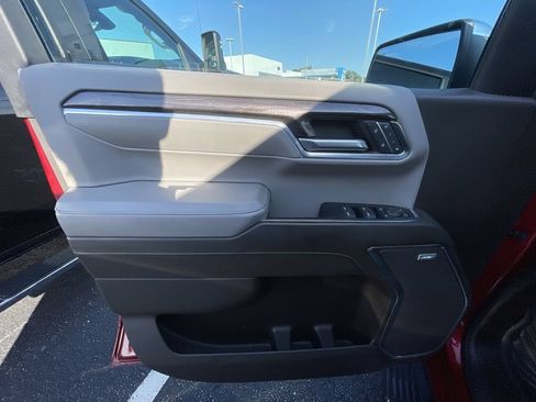 Used 2023 Chevrolet Silverado 1500 LTZ w/ LTZ Premium Package AWD/4WD image 23