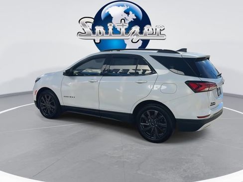 Certified 2022 Chevrolet Equinox RS w/ Infotainment Package image 7