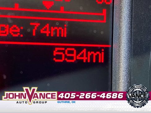 Used 2024 RAM 1500 4x4 Crew Cab Classic w/ Chrome Appearance Group image 13
