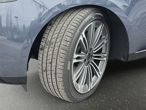 New 2026 Land Rover Range Rover SE image 34