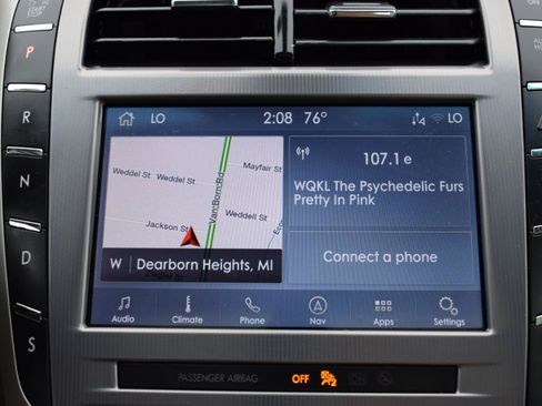 Used 2020 Lincoln MKZ Reserve w/ Elements Package FWD image 27