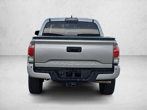 Used 2019 Toyota Tacoma Limited RWD image 6