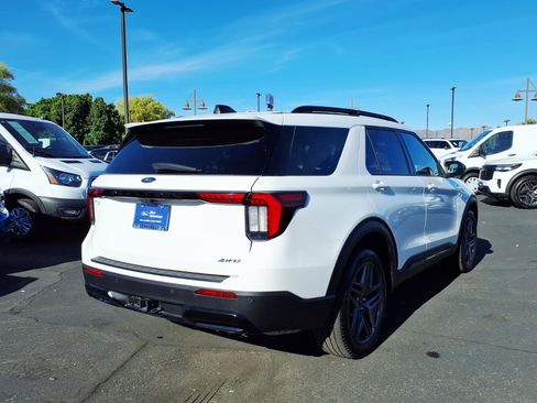 Certified 2025 Ford Explorer ST-Line w/ Premium Package AWD/4WD image 6