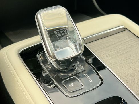 New 2026 Volvo XC90 B5 Ultra w/ Protection Package Premier image 22