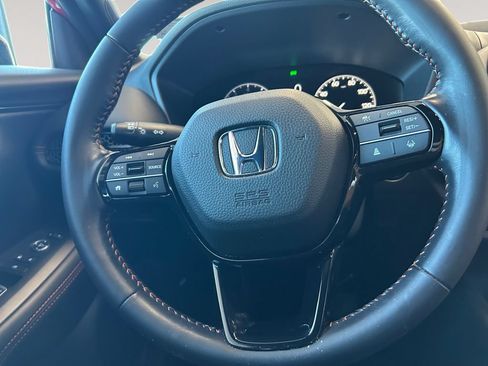 Used 2025 Honda HR-V Sport image 12