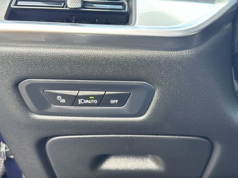 Used 2025 BMW X5 xDrive40i w/ Premium Package image 12