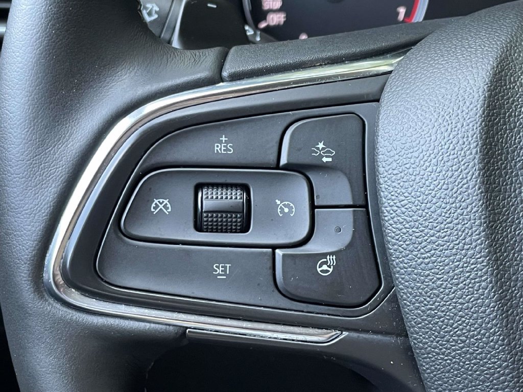 Used 2022 Buick Envision Essence w/ Safety Package FWD image 20