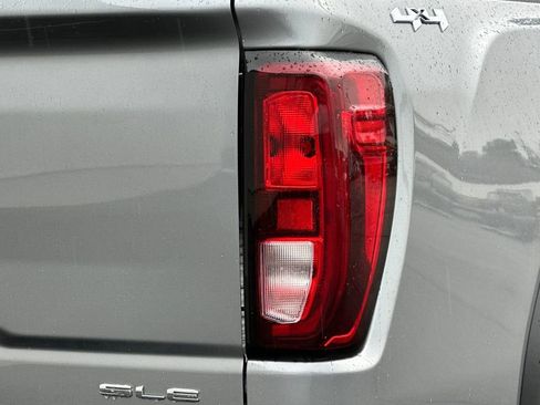 New 2026 GMC Sierra 2500 SLE w/ Preferred Package image 7