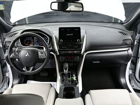 Used 2024 Mitsubishi Eclipse Cross SEL image 2