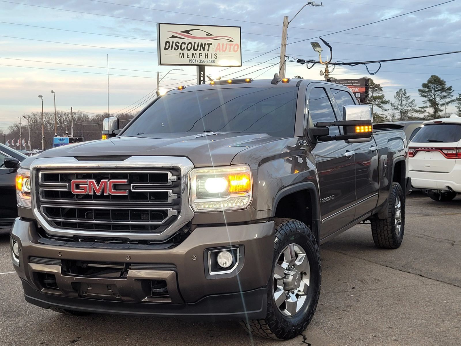 Used 2015 GMC Sierra 3500 SLT AWD/4WD image 1