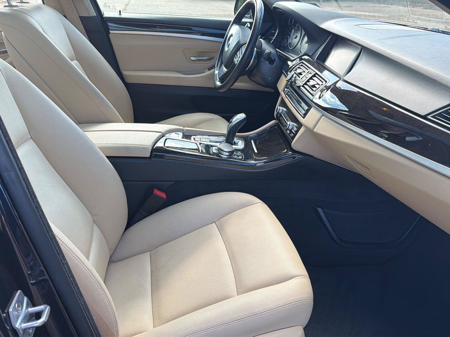 Used 2016 BMW 535i xDrive Sedan AWD/4WD image 14