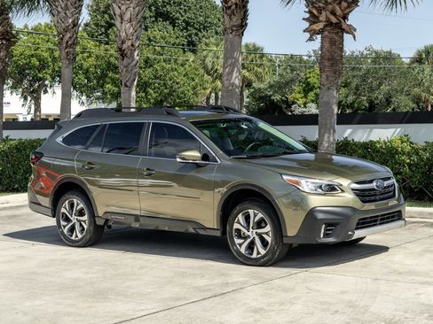 Used 2022 Subaru Outback Limited image 11