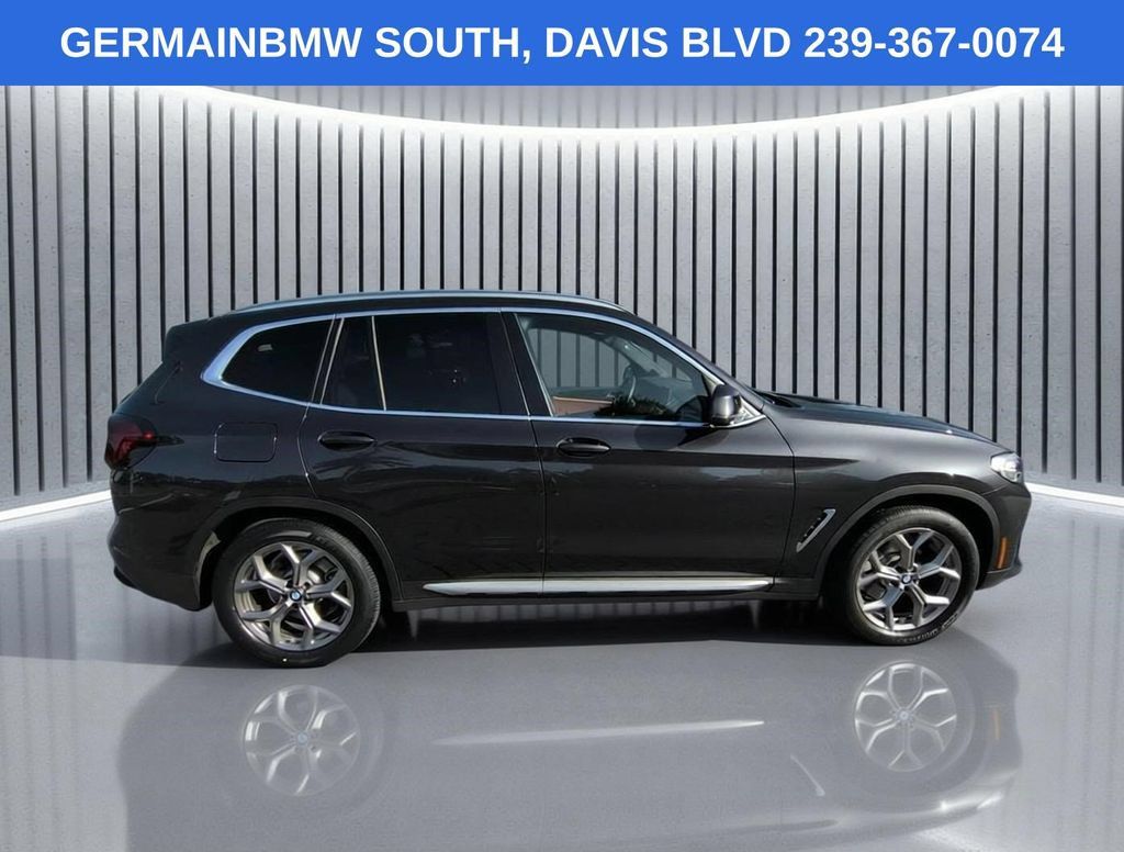 Used 2022 BMW X3 xDrive30i w/ Convenience Package AWD/4WD image 4