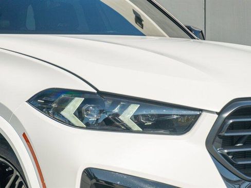 Used 2025 BMW X5 M Competition w/ Executive Package image 31