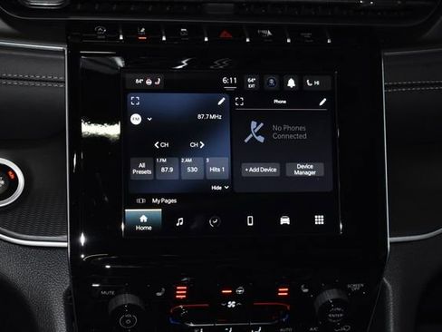 New 2025 Jeep Grand Cherokee L Altitude image 16