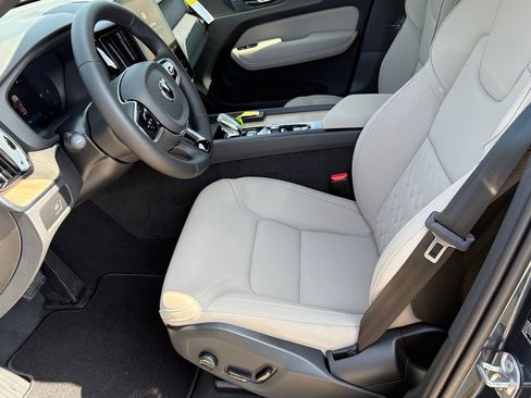New 2026 Volvo XC60 B5 Core w/ Climate Package AWD/4WD image 19