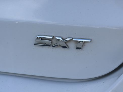 Used 2016 Dodge Dart SXT image 7