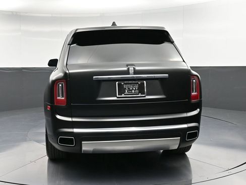 Used 2023 Rolls-Royce Cullinan w/ Technology Package image 7