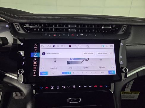 New 2026 Jeep Grand Cherokee Altitude image 16